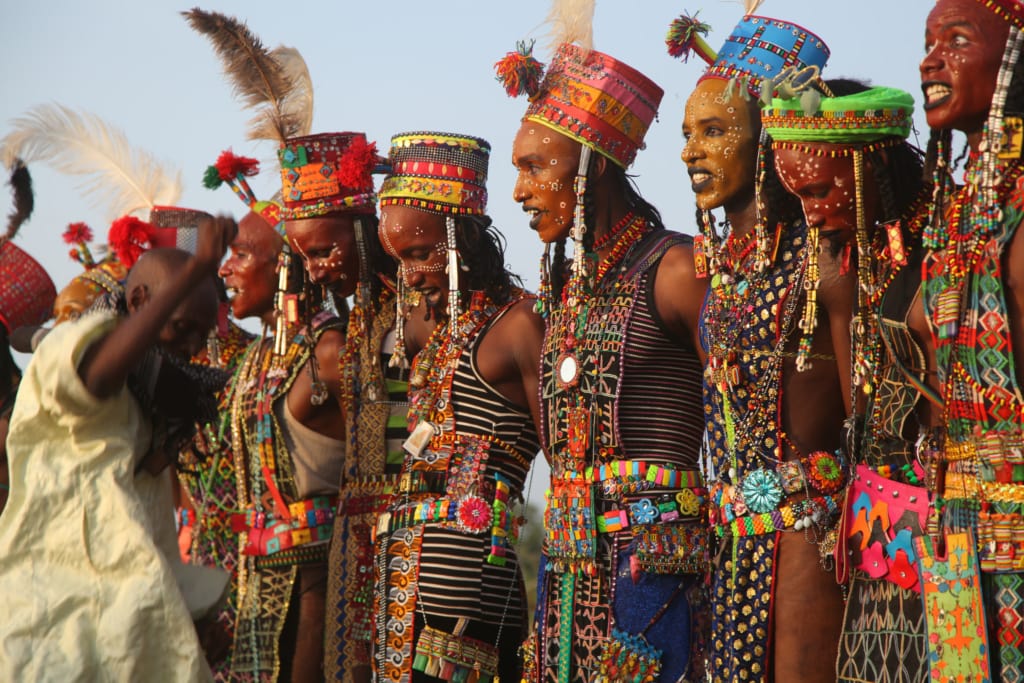 Conheça o ritual de 'roubo de esposas' da tribo Wodaabe