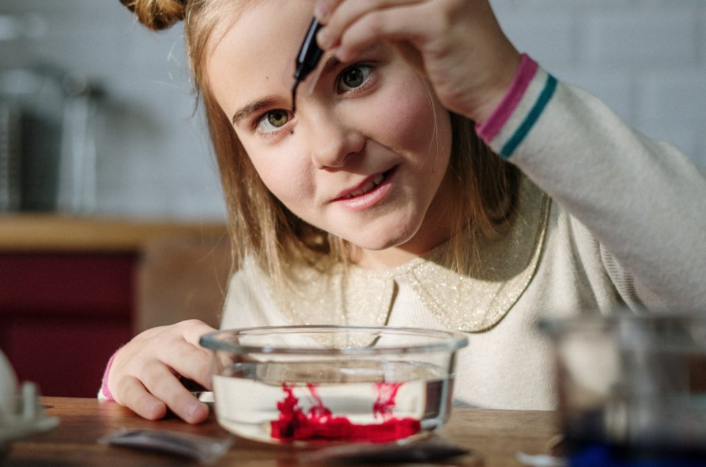12 experimentos científicos simples e geniais para crianças
