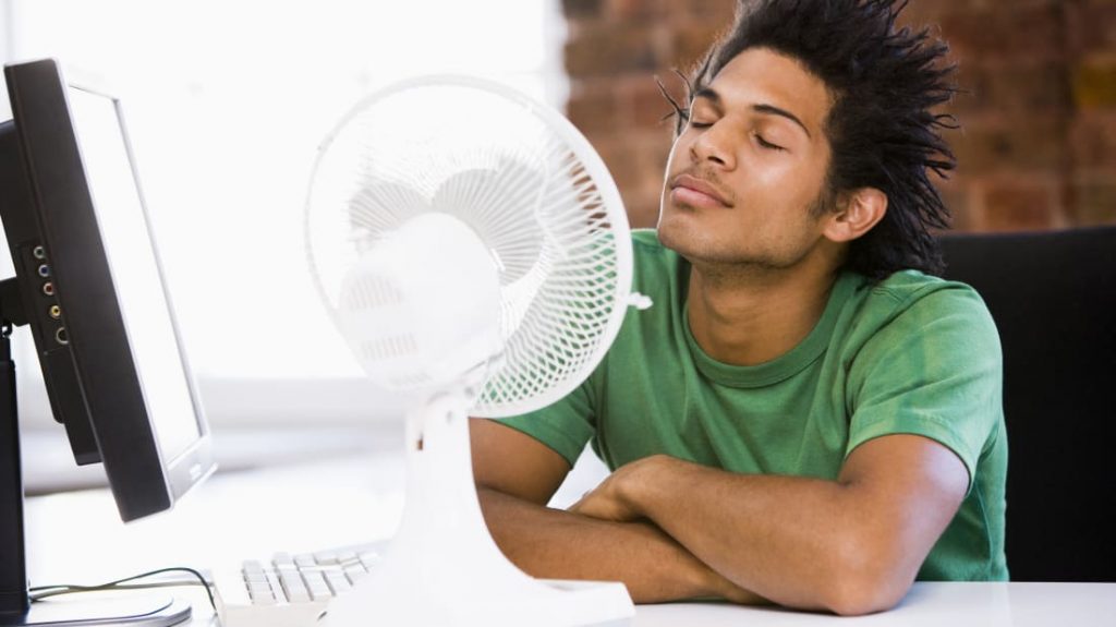 Nenhum ar condicionado necessário! 11 dicas para se manter fresco no verão
