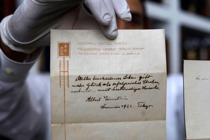 Manuscrito de Einstein foi vendida por US$ 1.3 milhão