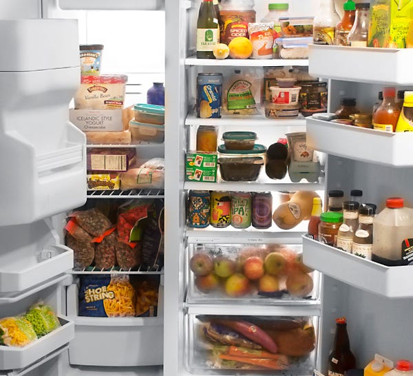 O que as pessoas mantêm em suas geladeiras em 13 países