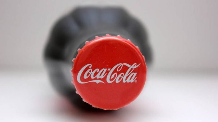 Veja por que o logotipo da Coca-Cola é vermelho
