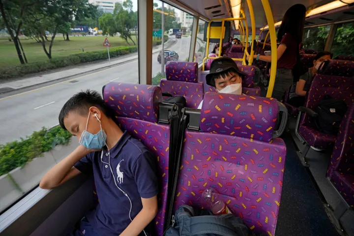 Conheça a viagem de ônibus em Hong Kong para tirar uma soneca