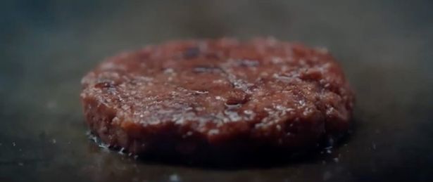 Restaurantes ofereceram 'Human Meat Burger' que lembra 'carne humana'