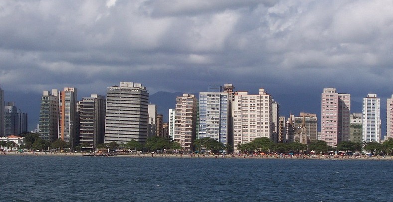 Os edifícios inclinados de Santos